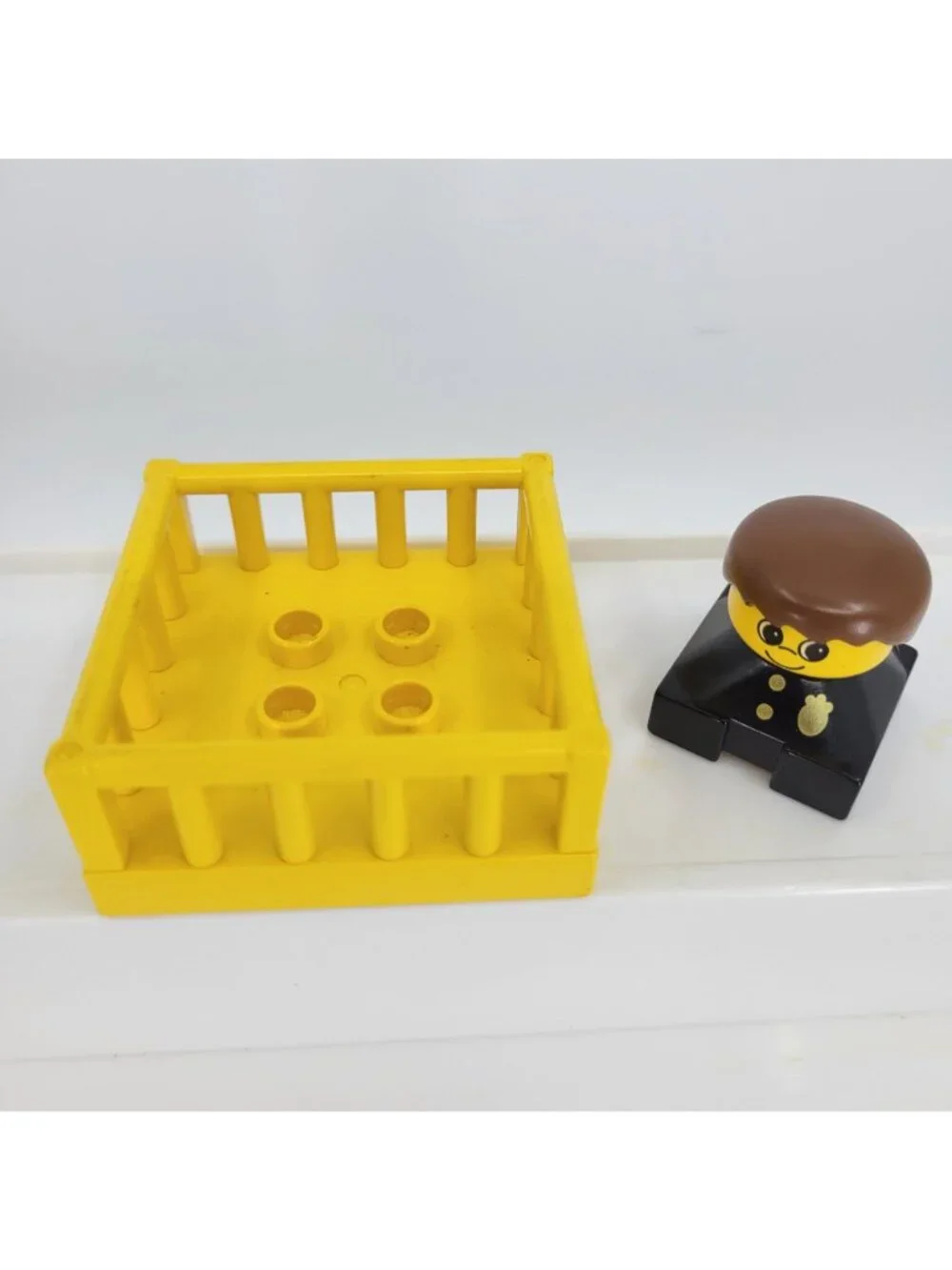 Vintage Lego Duplo Lot - Family Mom Dad Kids Baby Dog Clown PlayPen Polar Bear